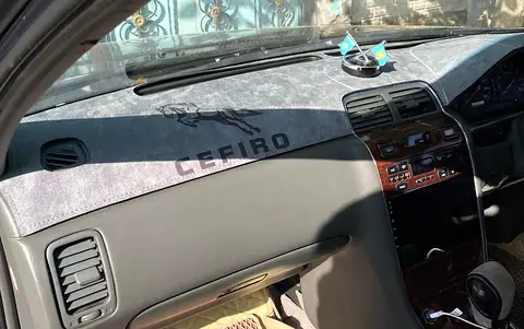 Nissan Cefiro