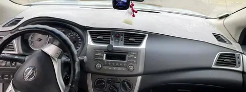 Nissan Sentra B17