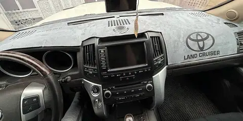 Toyota Land Cruiser 200