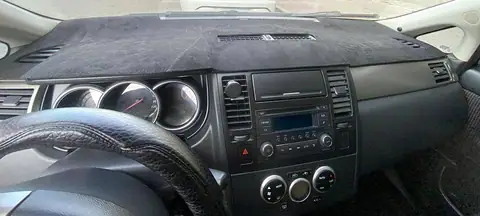 Nissan Tiida C11